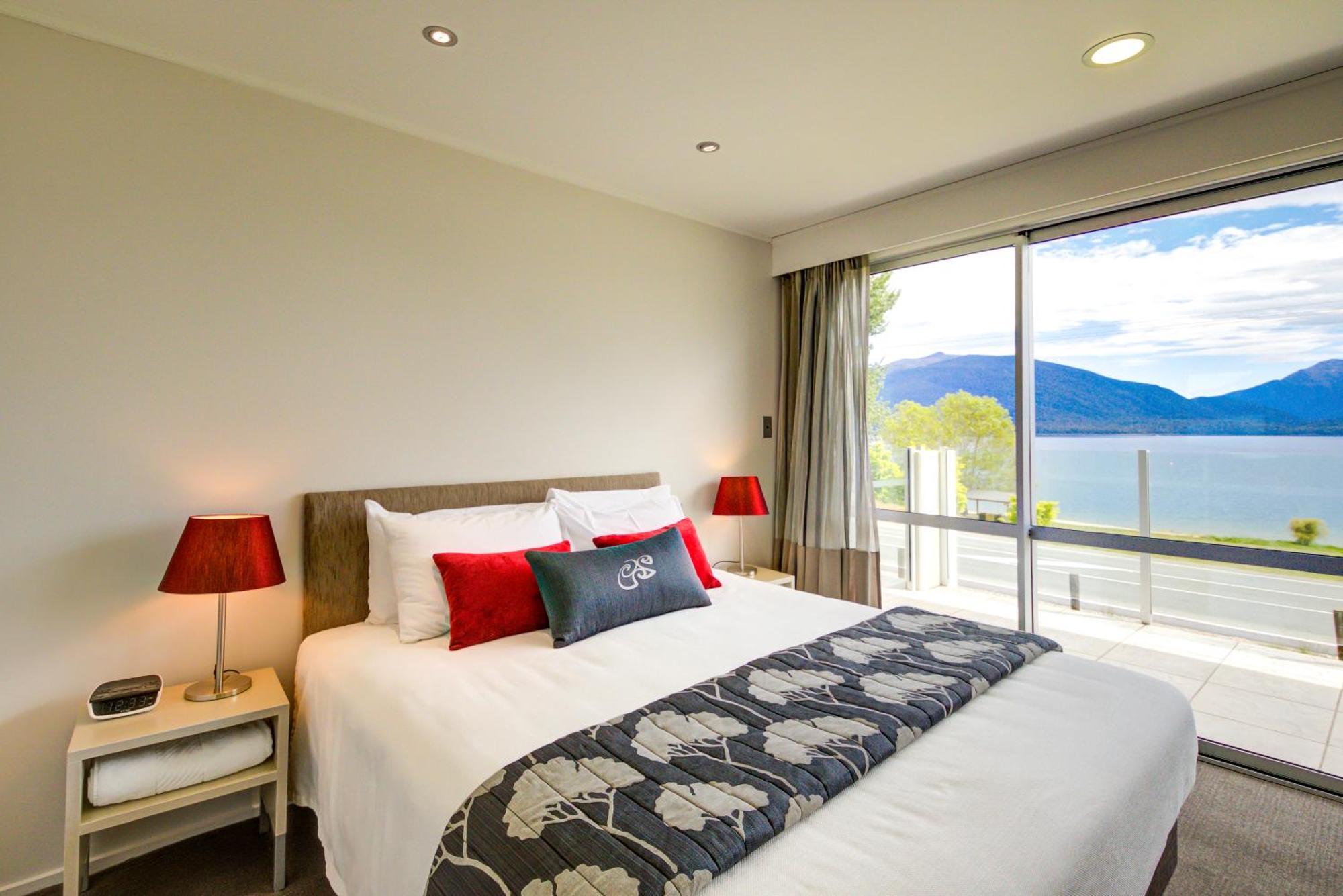 Marakura Deluxe Motel Te Anau Eksteriør bilde