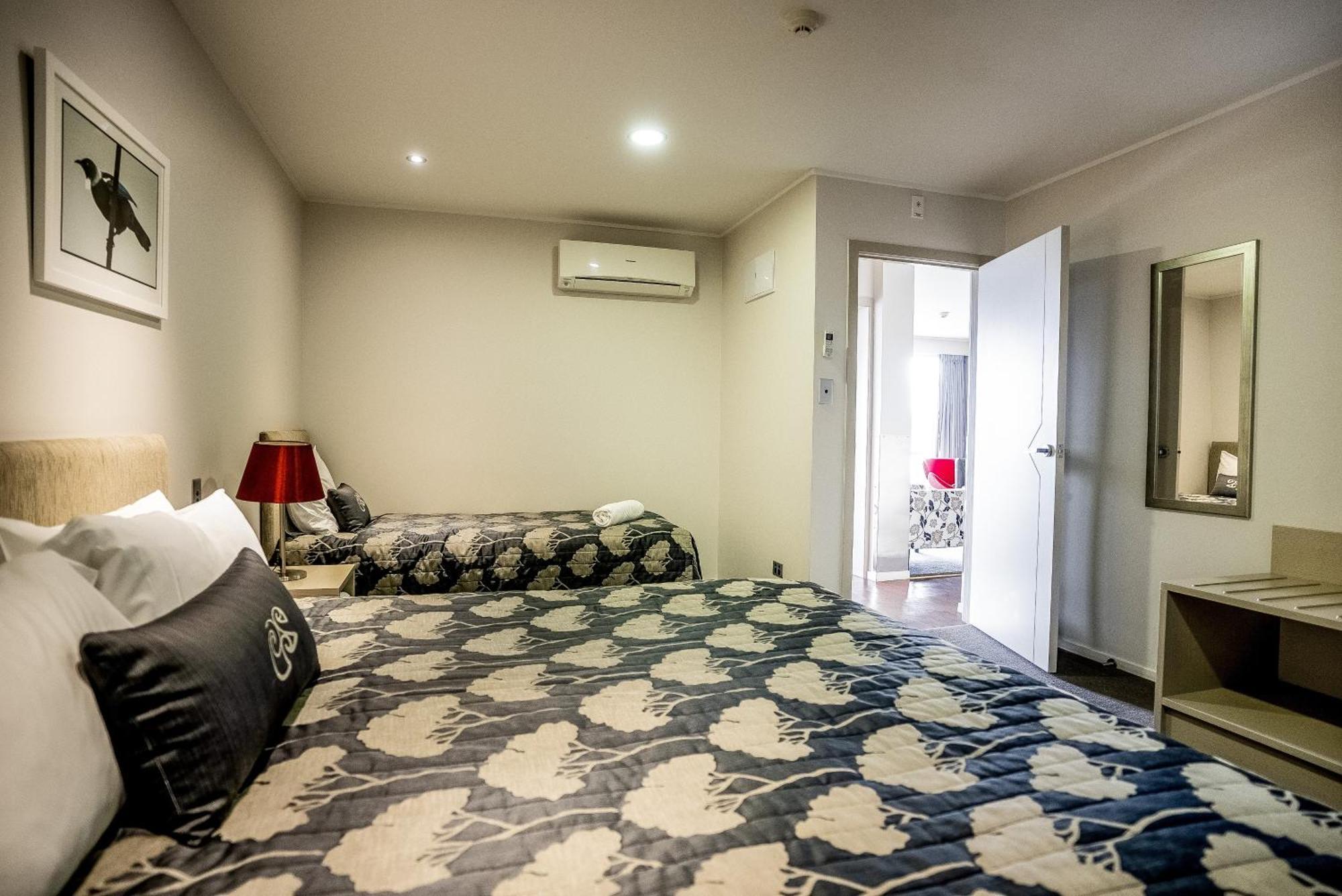 Marakura Deluxe Motel Te Anau Eksteriør bilde