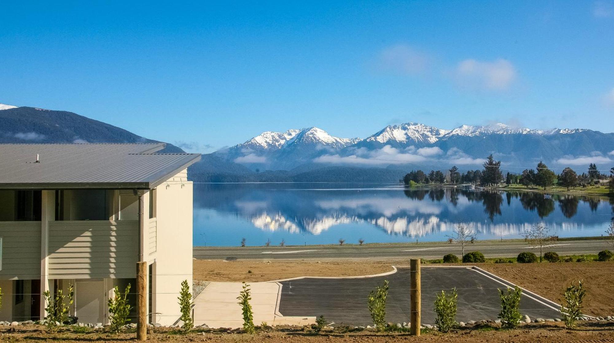 Marakura Deluxe Motel Te Anau Eksteriør bilde