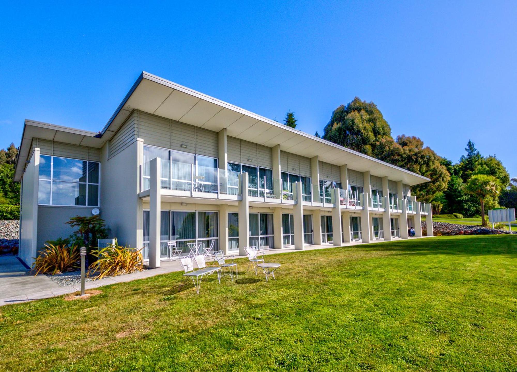 Marakura Deluxe Motel Te Anau Eksteriør bilde