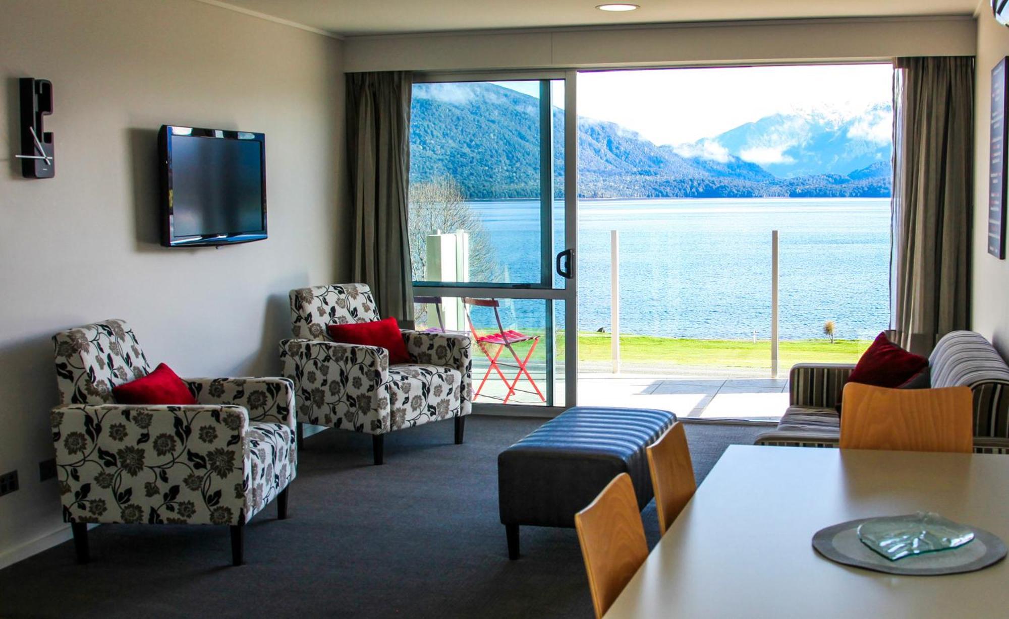 Marakura Deluxe Motel Te Anau Eksteriør bilde