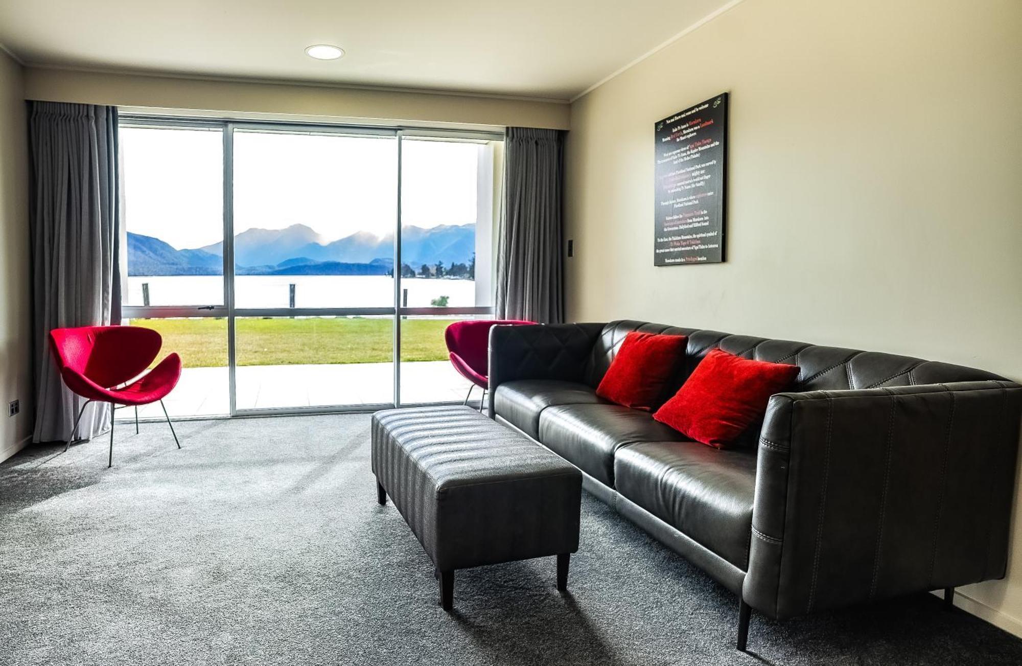Marakura Deluxe Motel Te Anau Eksteriør bilde