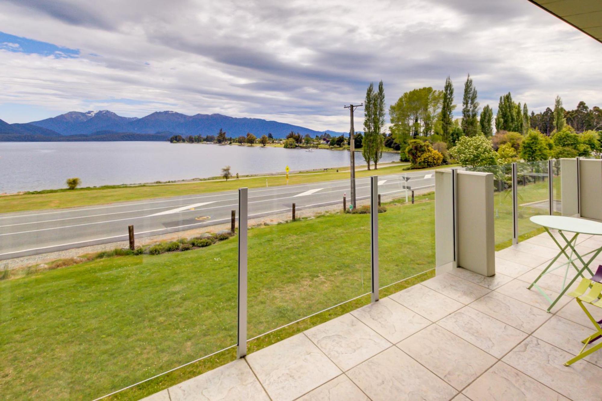 Marakura Deluxe Motel Te Anau Eksteriør bilde